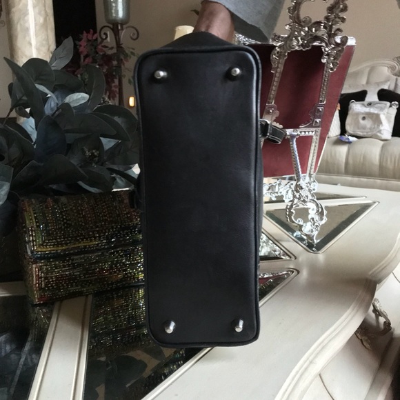 Coach purse - Picture 5 of 5